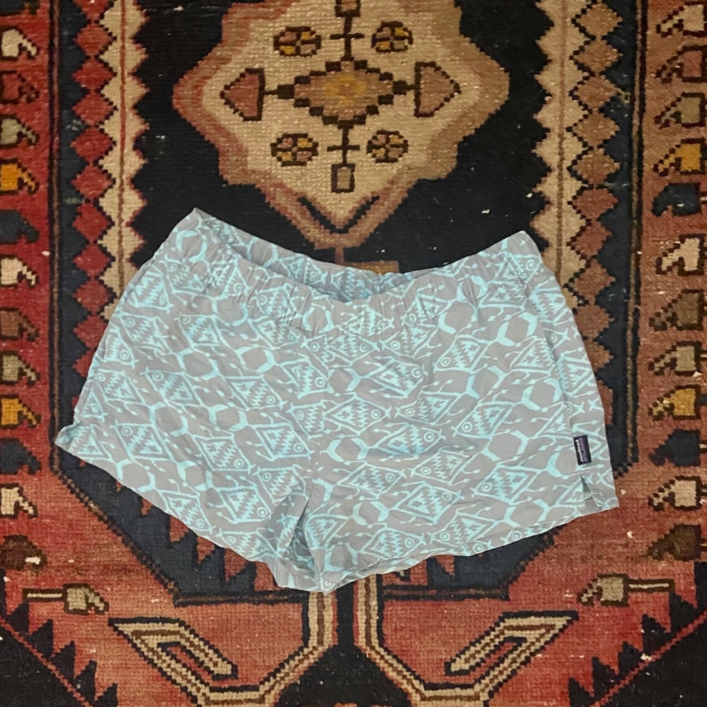 NWT Patagonia Barely Baggies Shorts Ikat Fish XS
